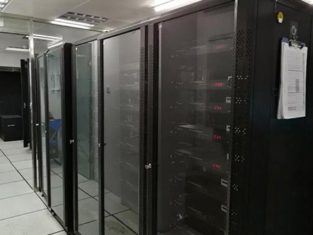 前端標準網(wǎng)絡機柜